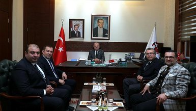 Eskişehirspor'un yeni yöneticileri Vali Çakacak'ı ziyaret etti