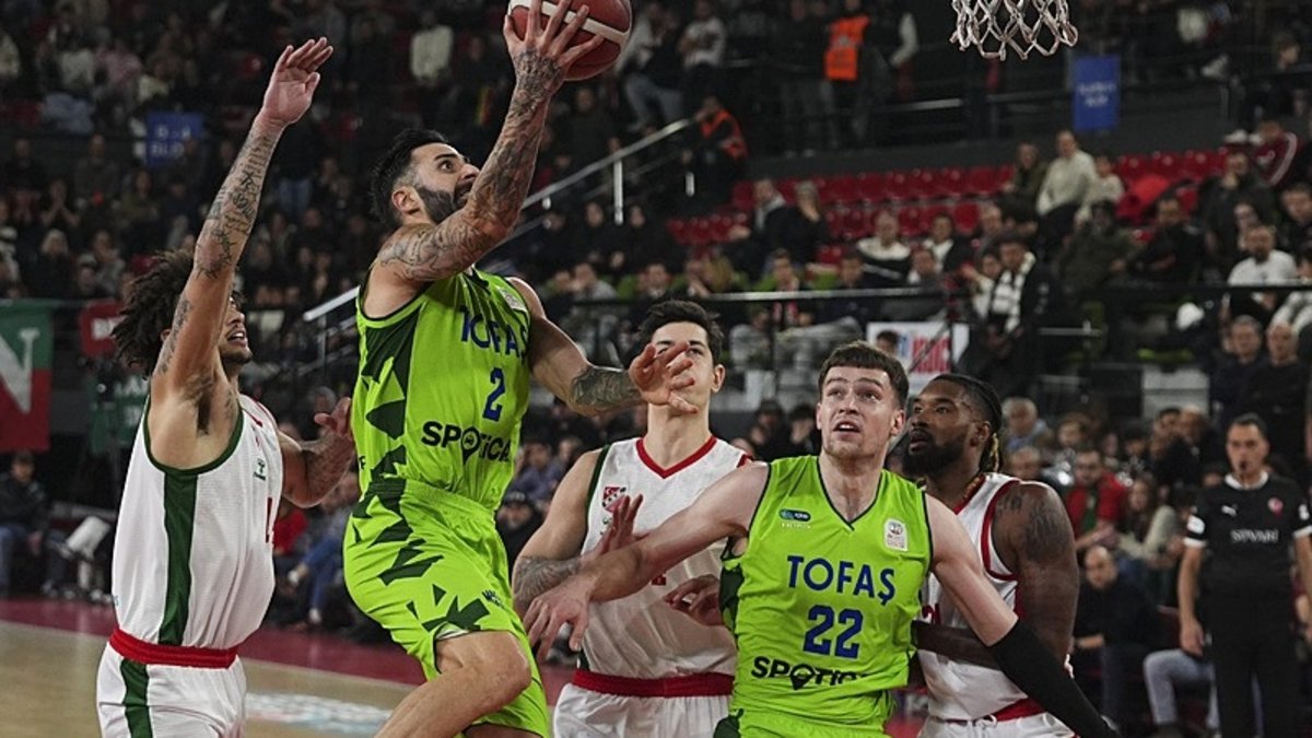 Tofaş ve Mersin galibiyet arıyor