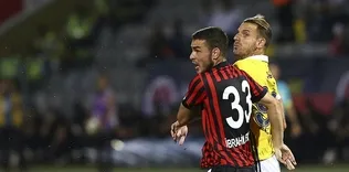 İbrahim forvet gibi vurdu!