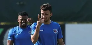 Trezeguet evde kaldı