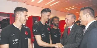 Futboldan anlıyor