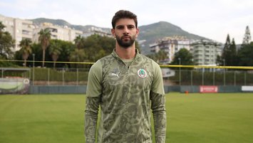 Fırtına aradığı stoperi Süper Lig'de buldu!