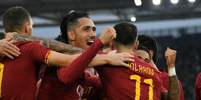 Roma Napoli karşısında 3 puanı 2 golle aldı