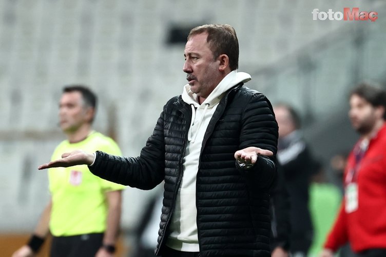 Son dakika spor haberi: Beşiktaş Teknik Direktörü Sergen Yalçın'dan Aboubakar'a forma yanıtı