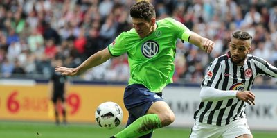 Wolfsburg, Gomez'le lige tutunuyor