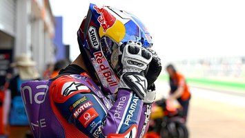 Toprak Razgatlıoğlu pistte