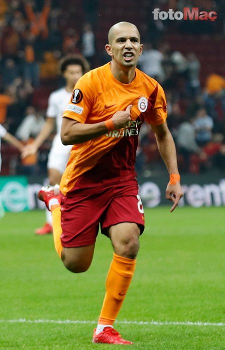 Galatasaraylı Sofiane Feghouli'ye Yunanistan'dan talip çıktı! Olympiakos hocası Pedro Martins transferini istiyor