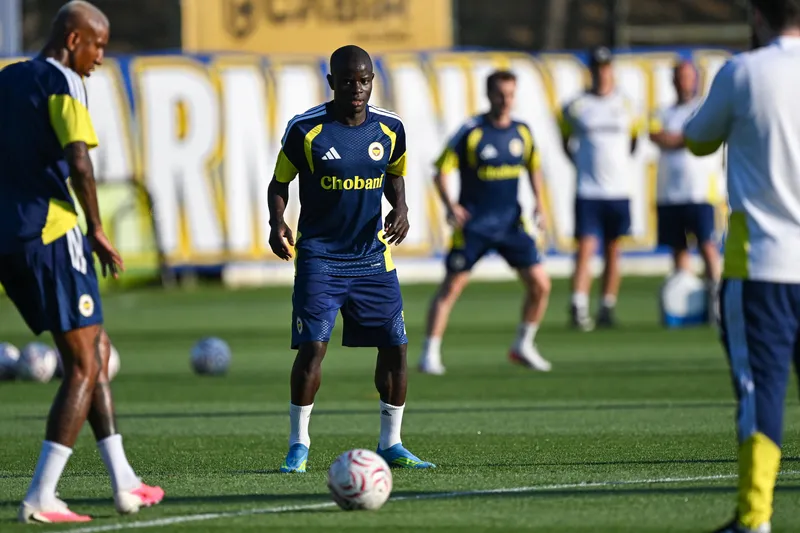 fenerbahce-sturm-graz-maci-saat-kacta-hangi-kanalda-1785926569316.jpg Fenerbahçe - Sturm Graz maçı saat kaçta, hangi kanalda, canlı nasıl izlenir? - 1