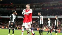 Mesut attı Arsenal şov yaptı! ÖZET İZLE