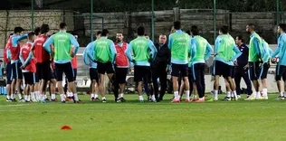 Enes ve Volkan takımdan ayrı çalıştı