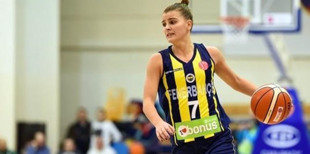 Birsel 1 yıl daha Fener’de