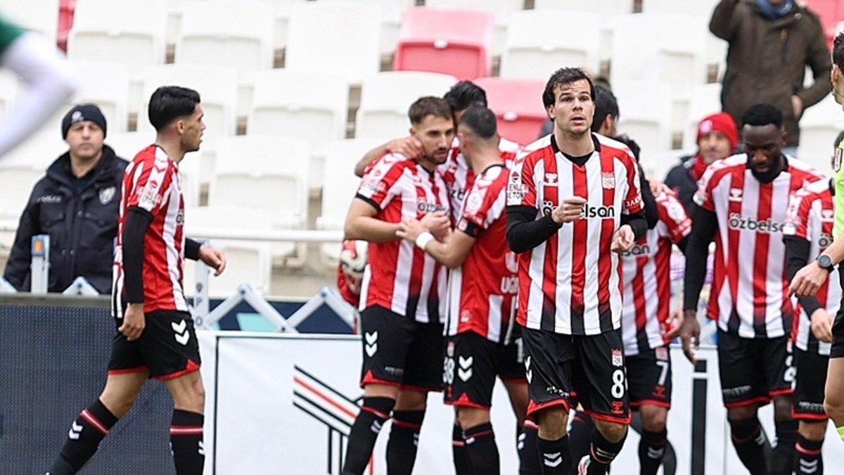 Özbelsan Sivasspor sahasında Eminevim Ümraniyespor'u yendi!