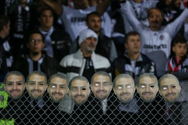 Beşiktaşlılar sahaya Caner Erkin tişörtüyle çıktı