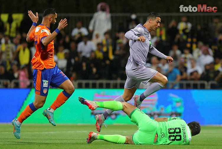 Al Fayha - Al Nassr maçında gergin anlar! Nwakaeme ve Ronaldo...