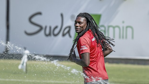 Galatasaray'da Okan Buruk'un Bafetimbi Gomis raporu ortaya çıktı! Ayrılık...