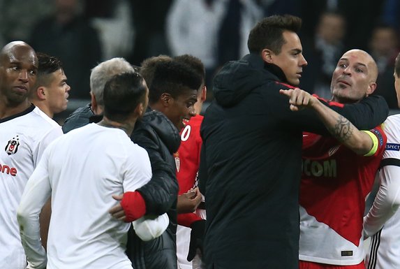 Raggi çılgına döndü, Quaresma'ın üzerine yürüdü