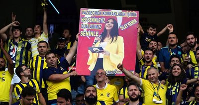 Fenerbahçeli taraftarlardan Dilay Kemer'e büyük destek