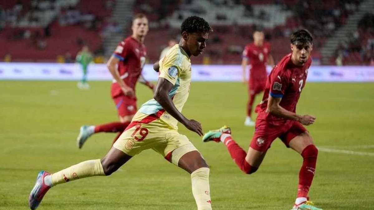 Sırbistan 0-0 İspanya (MAÇ SONUCU ÖZET)