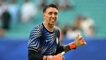 Muslera 40 oldu