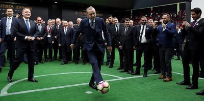 Cumhurbaşkanı Erdoğan: Aslan payı futbola