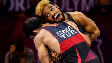 Milli güreşçi Fatih Cengiz Tokyo Olimpiyatları Dünya Elemeleri'nde yarı finale yükseldi