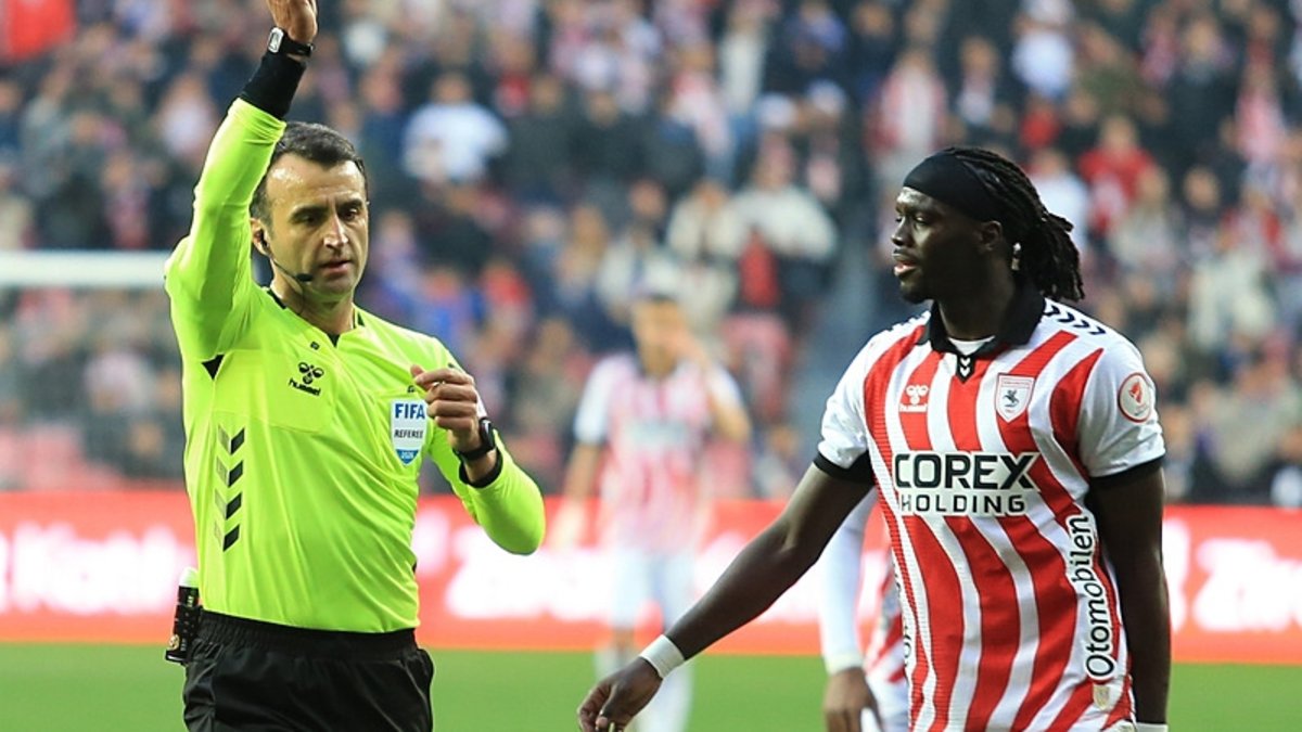 Samsunspor-Trabzonspor maçında kırmızı kart kararı!