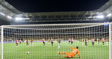 Fenerbahçe’nin gençleri mest etti! Fenerbahçe 3-3 Feyenoord maç sonucu