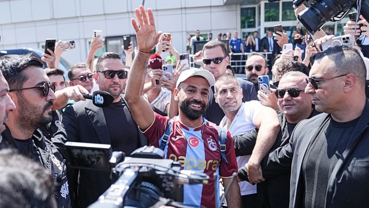 Dünya Salah'ın Trabzonspor'a transferini konuşuyor! İşte atılan manşetler