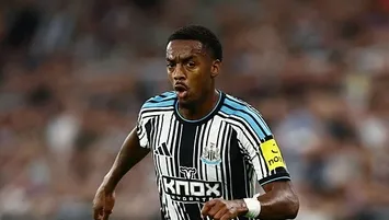 Beşiktaş Willock için ısrarcı!