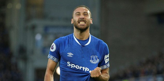 Everton, Cenk Tosun'u görüntülü konuşmayla kontrol ediyor!