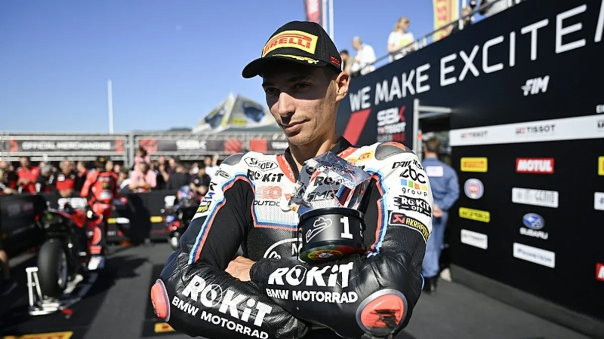 Toprak Razgatlıoğlu Estoril’de zirvede! Superpole yarışını kazandı