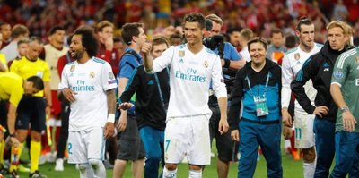Cristiano Ronaldo'dan ayrılık sinyali