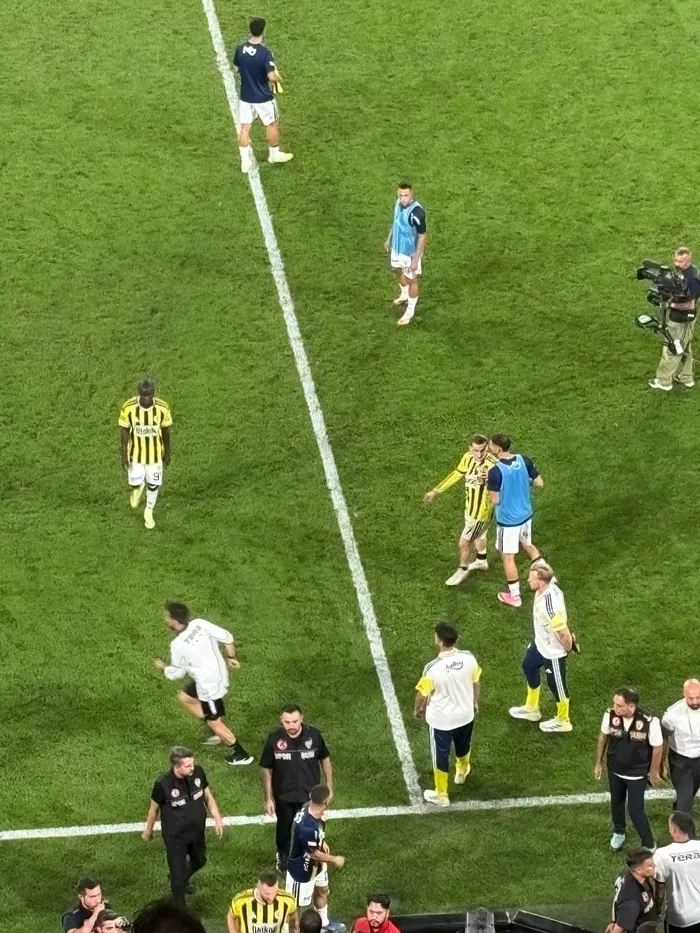 kerem-akturkoglundan-mac-sonu-halil-umut-melere-tepki-1788635101122.jpg