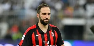 Higuain ikna edildi