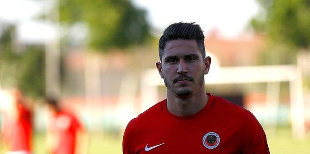 Fenerbahçe Mert Çetin’de bir adım önde