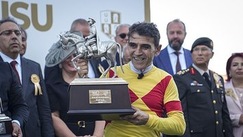 100. Gazi Koşusu'nun ödül töreni yapıldı