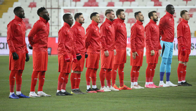 Sivasspor 'beraberlik'te lider!