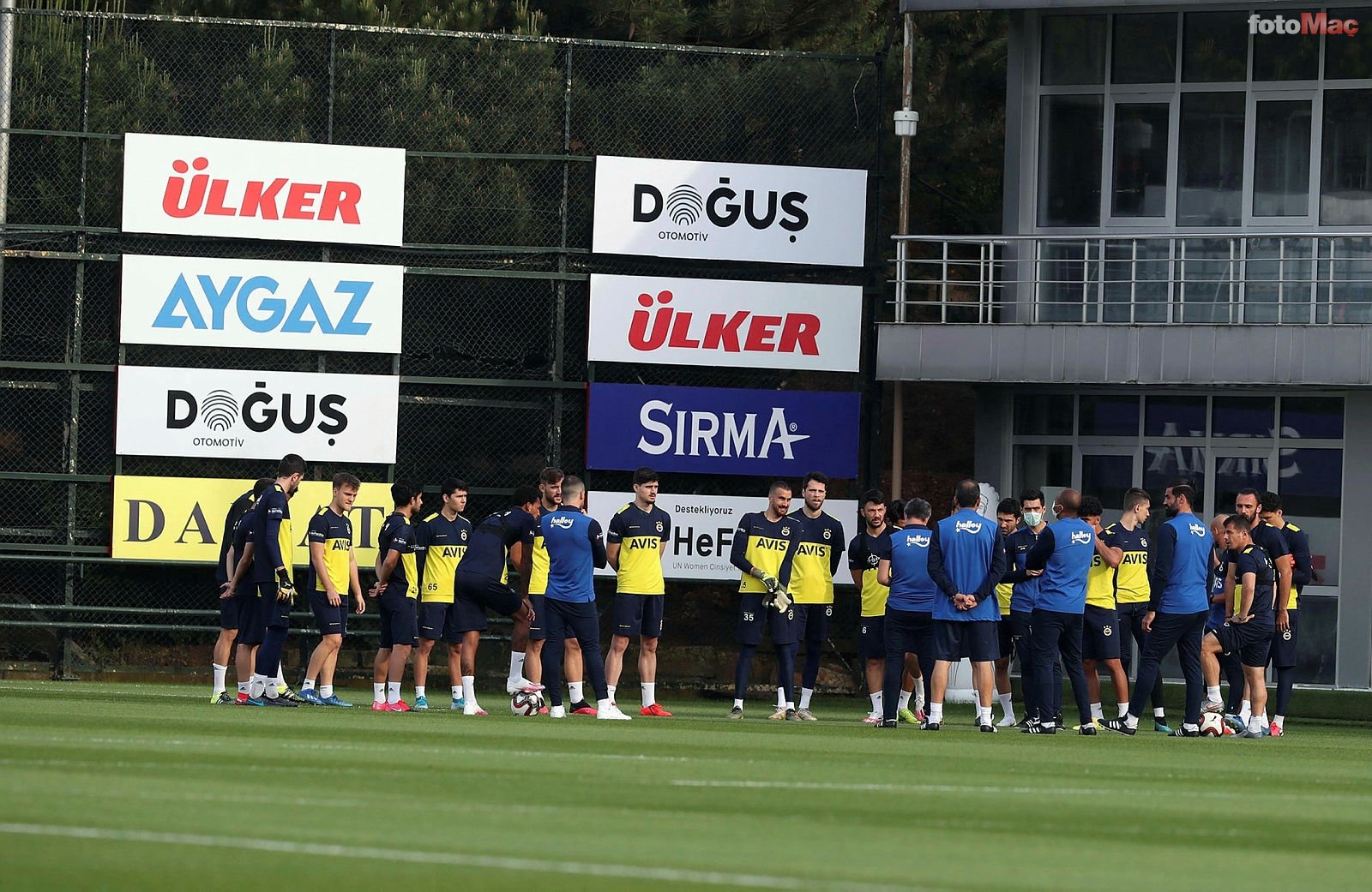 Transferde fikir ayrılığı çıktı! Fenerbahçe...