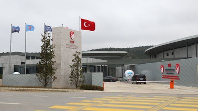 Canlı yayında flaş yabancı kuralı yorumu!
