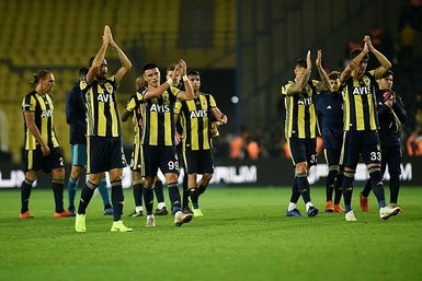 Fenerbahçe’de gidecek ve kalacaklar belli oldu!