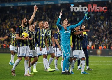 Hataları çok konuşulmuştu... Altay Bayındır'a talip var!