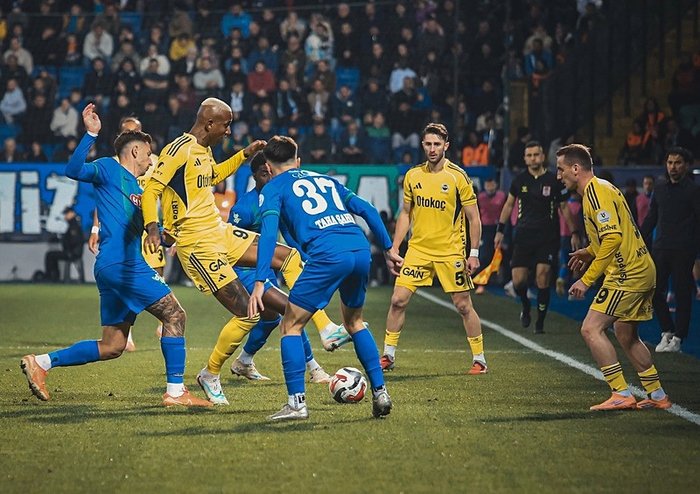 fenerbahce-caykur-rizespor-maci-ne-zaman-saat-kacta-ve-hangi-kanalda-1776403072942.jpeg Fenerbahçe-Çaykur Rizespor maçı VAR hakemi kim?