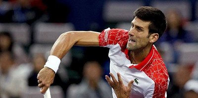 Sırp Novak Djokovic Şangay'da finale kaldı