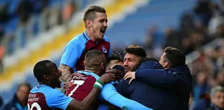 Trabzonspor sol gösterip, sağ vurdu