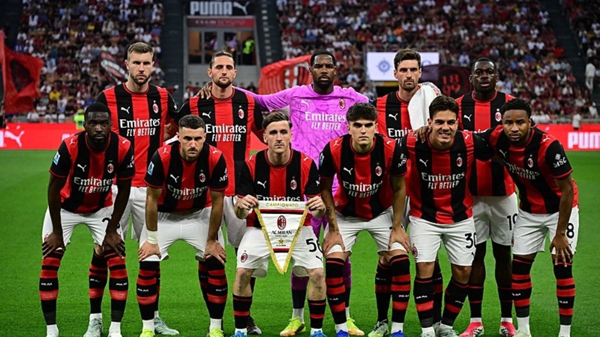Fenerbahçe ve Galatasaray'ın transfer savaşı başladı! Milan'ın yıldızı için...