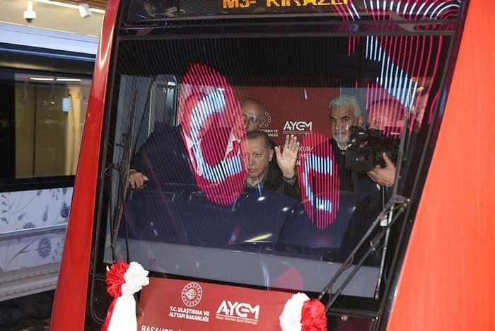 basaksehir-kayasehir-metro-hatti-guzergahi-m3-basaksehir-kayasehir-metrosu-hangi-duraklardan-hangi-ilcelerden-1681015038604.jpeg