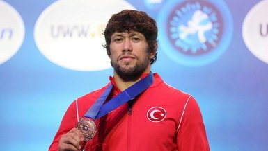 Milli güreşçi Selçuk Can'dan Dünya Şampiyonası'nda bronz madalya