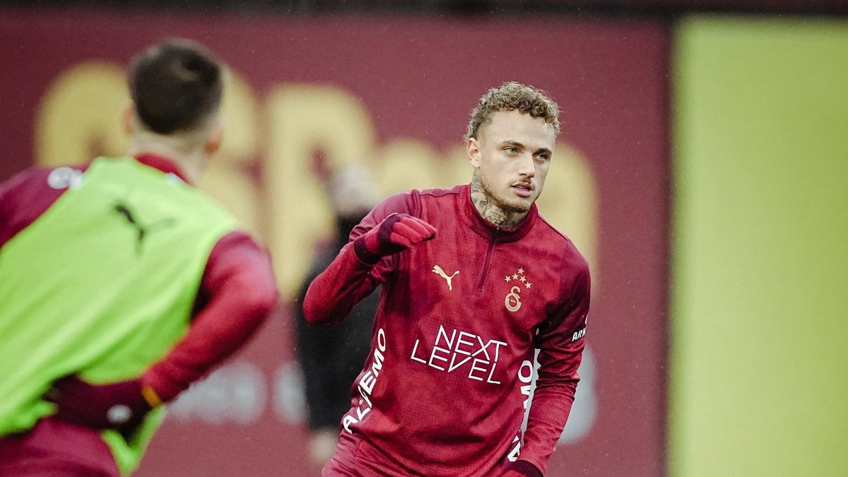 Galatasaray'da Noa Lang ilk antrenmanına çıktı