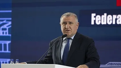Bakan Bak boksörleri kutladı