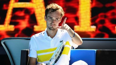 Avustralya Açık'ta heyecan sürüyor! Medvedev ve Tsitsipas 4. turda